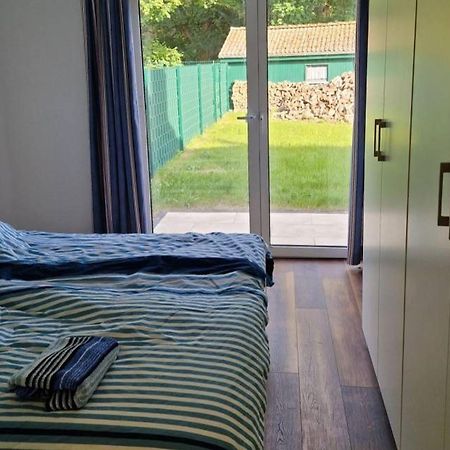 Ferienhaus Am See 19 ツェーデニック エクステリア 写真